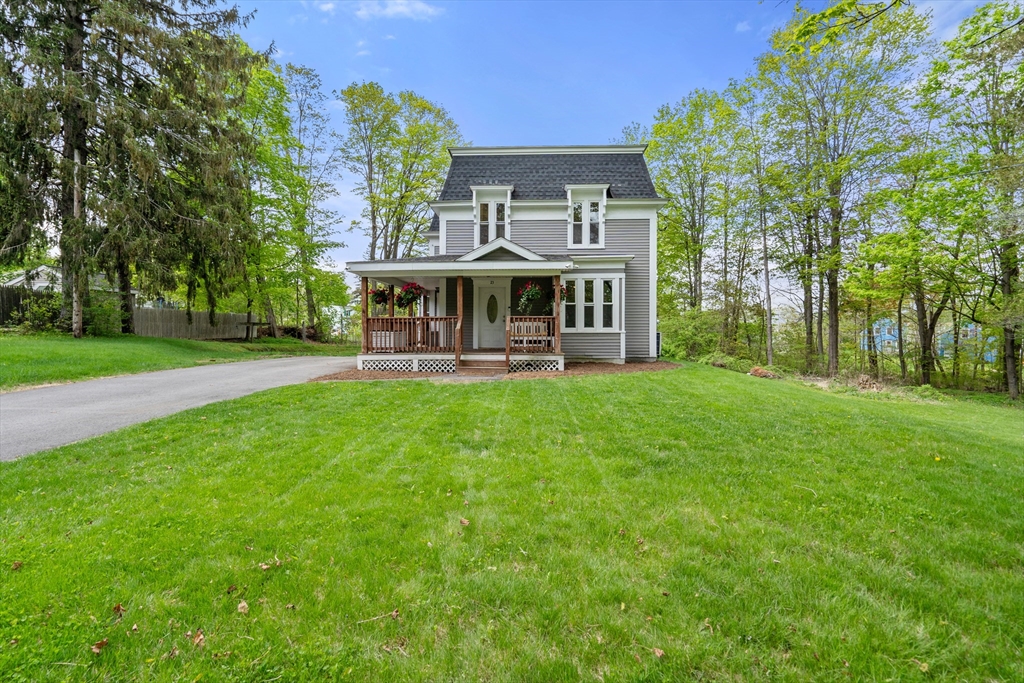 23 Schoolhouse Rd Property Photo