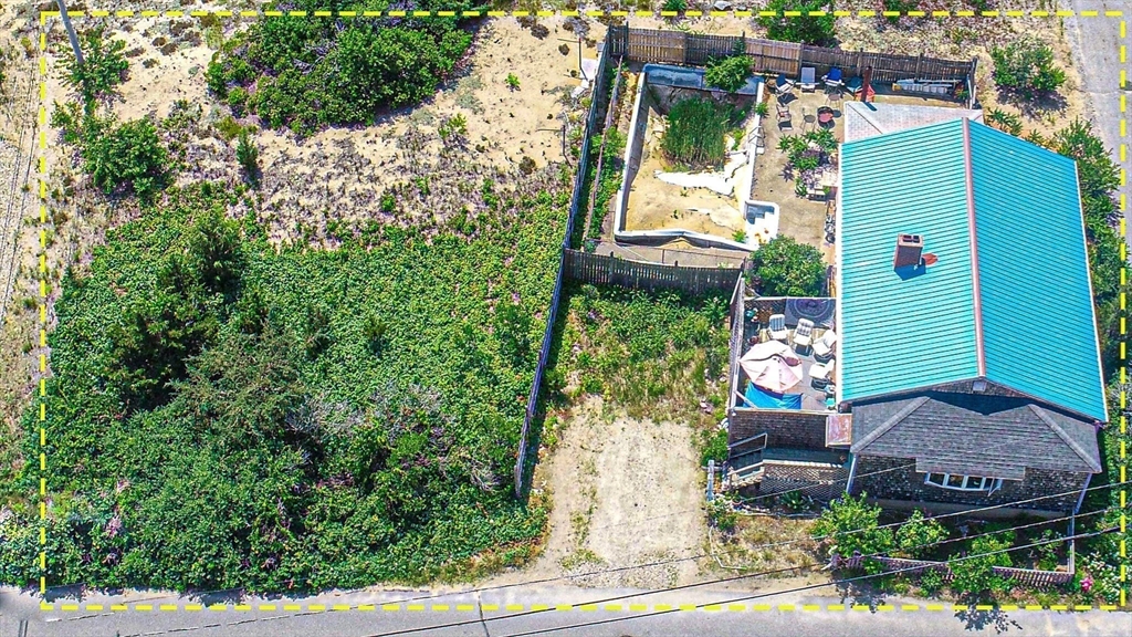 137 Old Point Road Property Photo 1