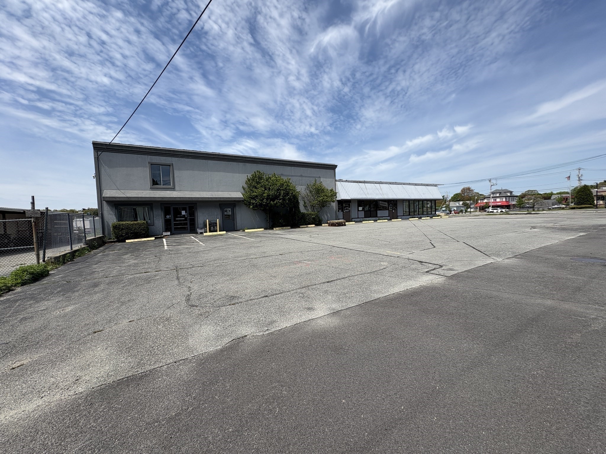 525-527 Church St Property Photo 6