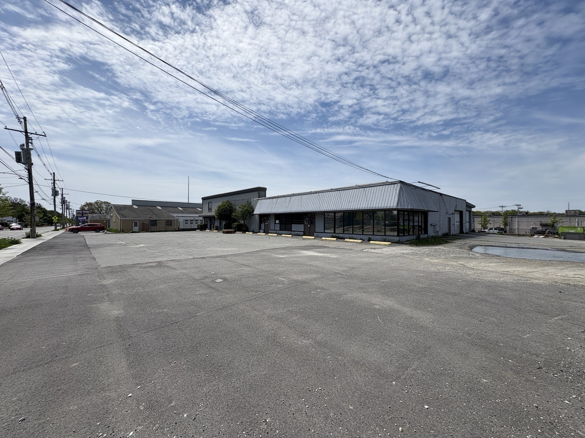525-527 Church St Property Photo 8