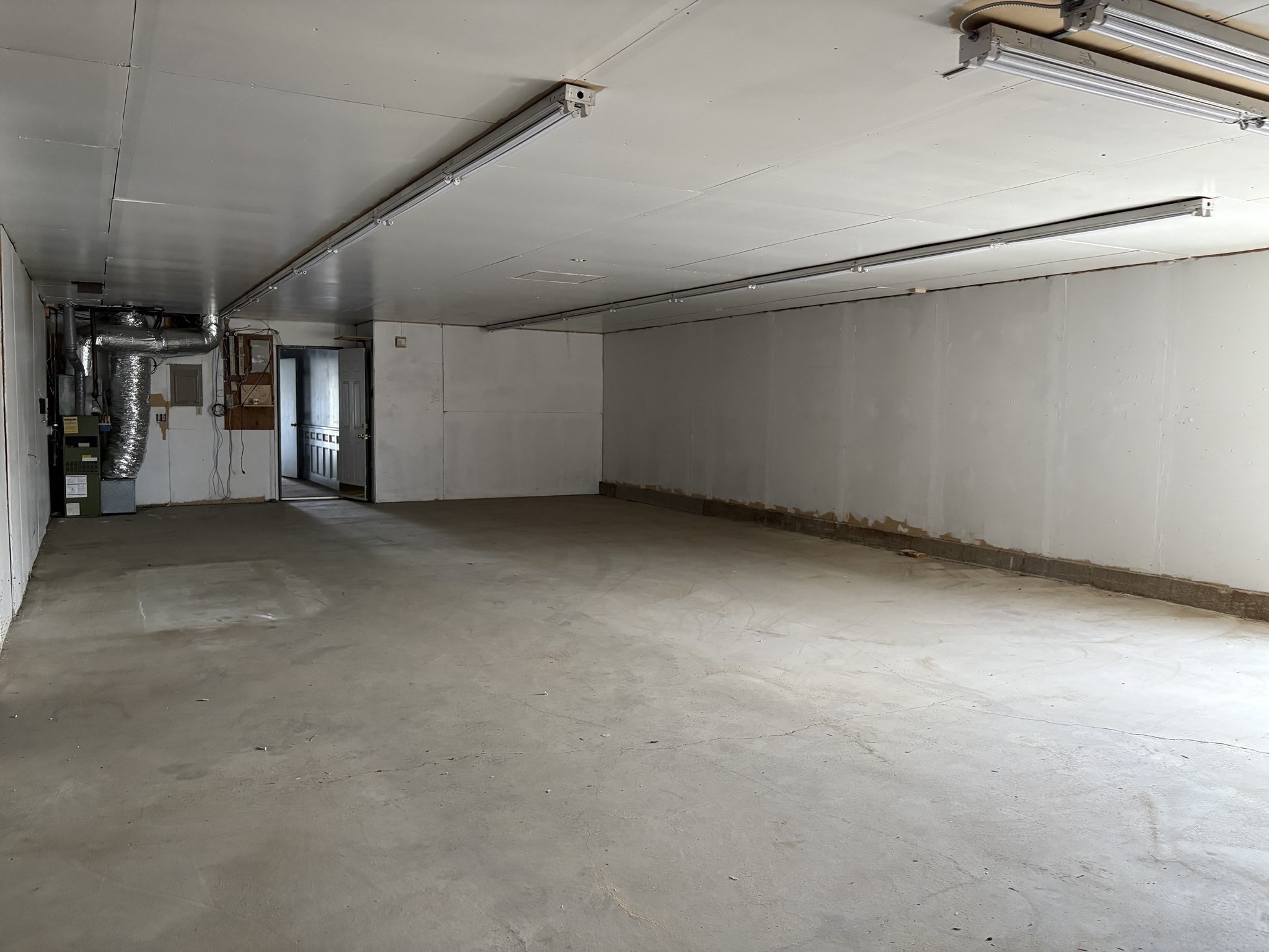 525-527 Church St Property Photo 28