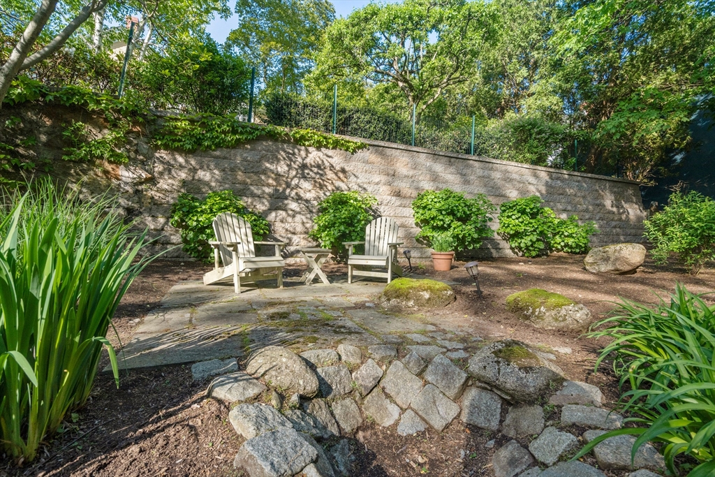 292 Franklin Street Property Photo 39