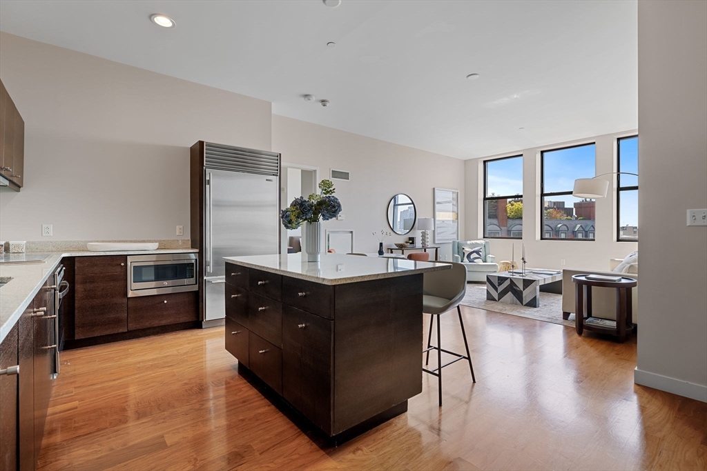 285 Columbus Ave # 606 Property Photo