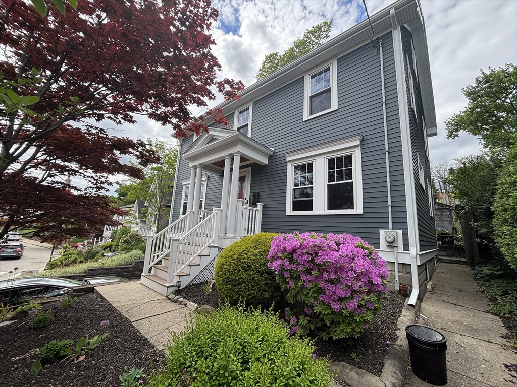 447 Poplar Street Property Photo 1