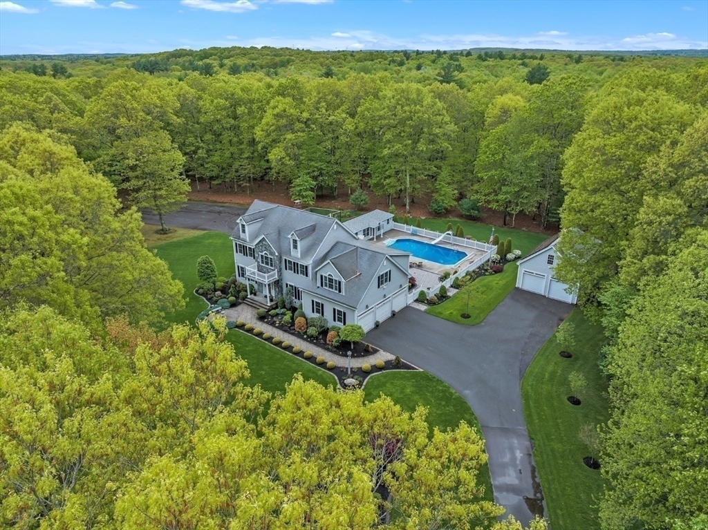 39 Broad Acres Farm Rd