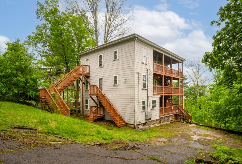 127 Cliff St Property Photo 1
