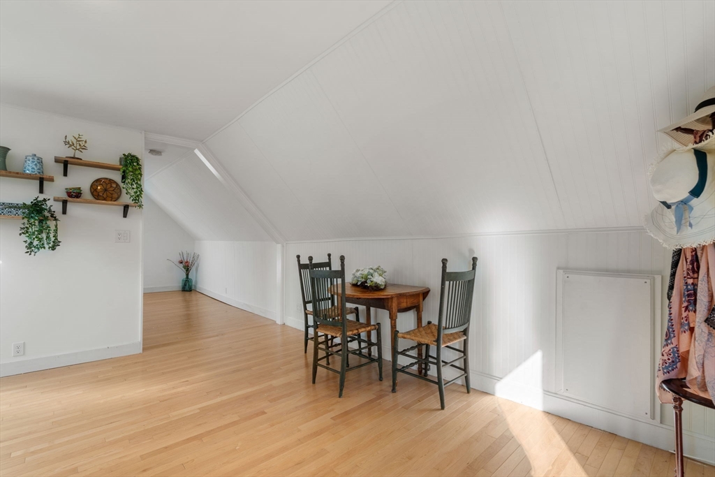 32 Richardson St Property Photo 10