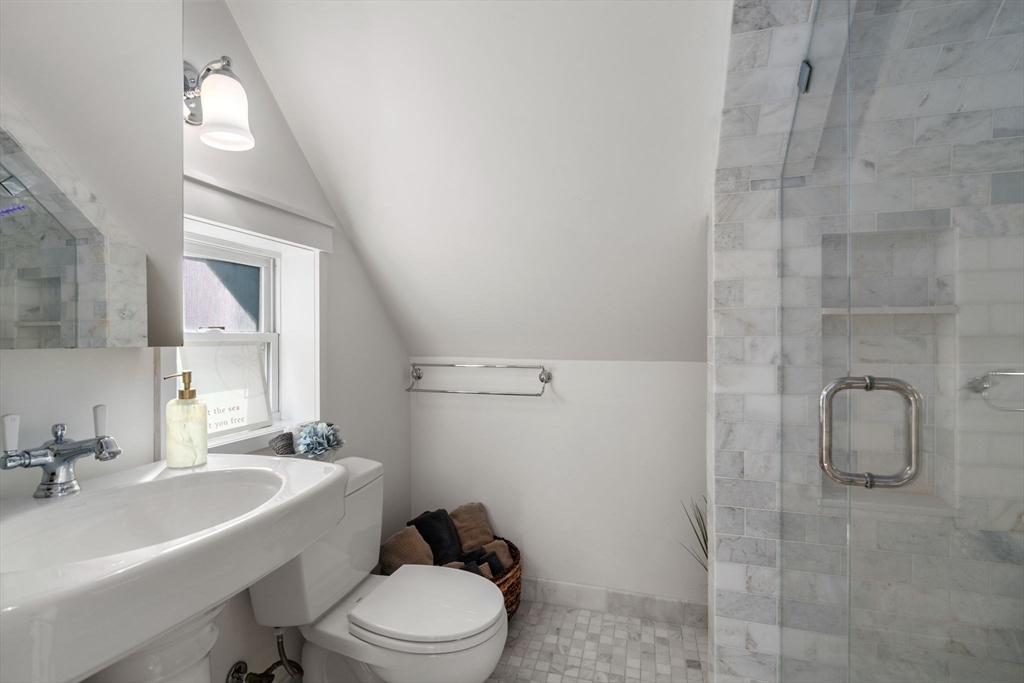 32 Richardson St Property Photo 12