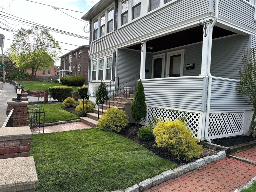 135-137 Summer St Property Photo 4