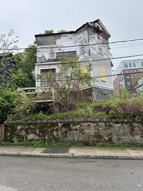 18 Eldora St Property Photo 1