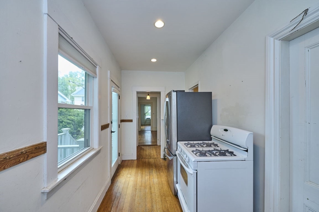 16-18 Indiana Ter. Property Photo 8
