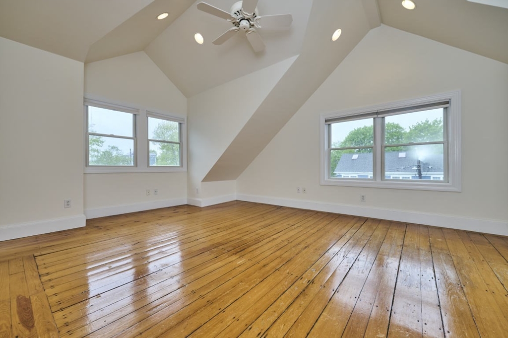 16-18 Indiana Ter. Property Photo 31