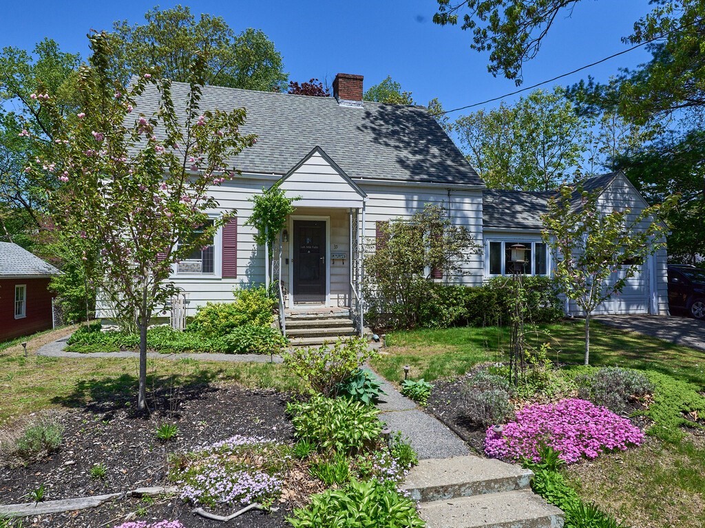 35 Brook Rd