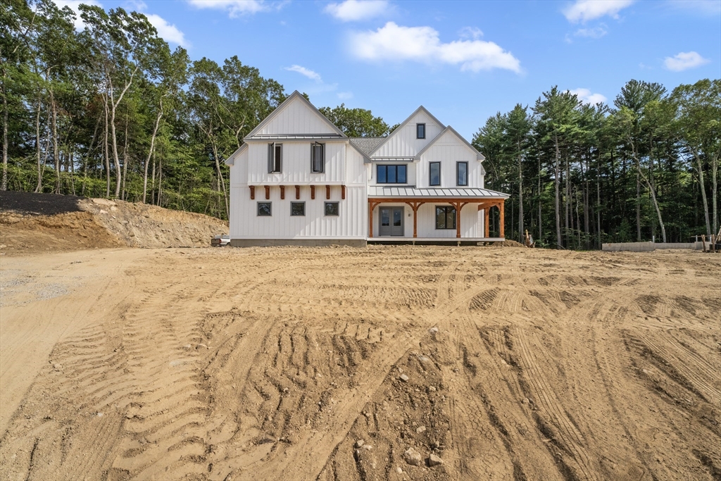 8 Lorenzo Drive Property Photo 1