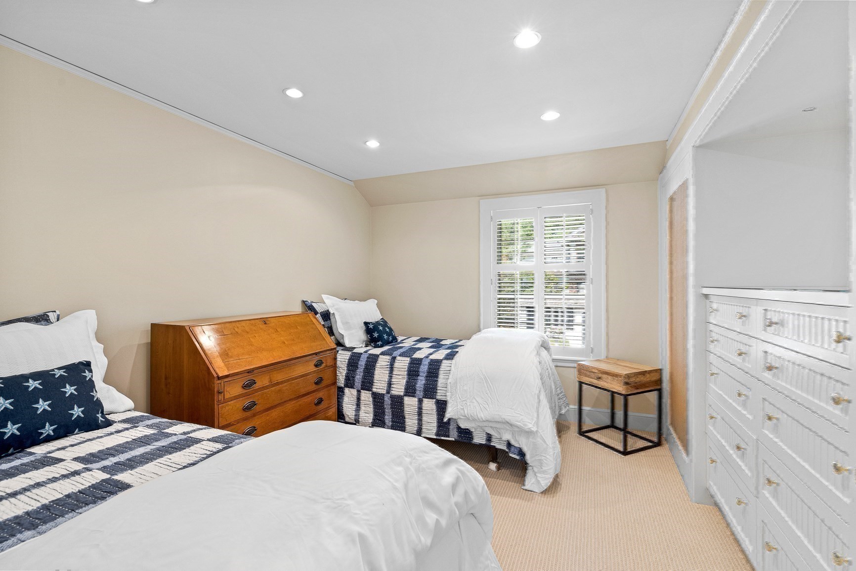 200 Cliff Rd Property Photo 31