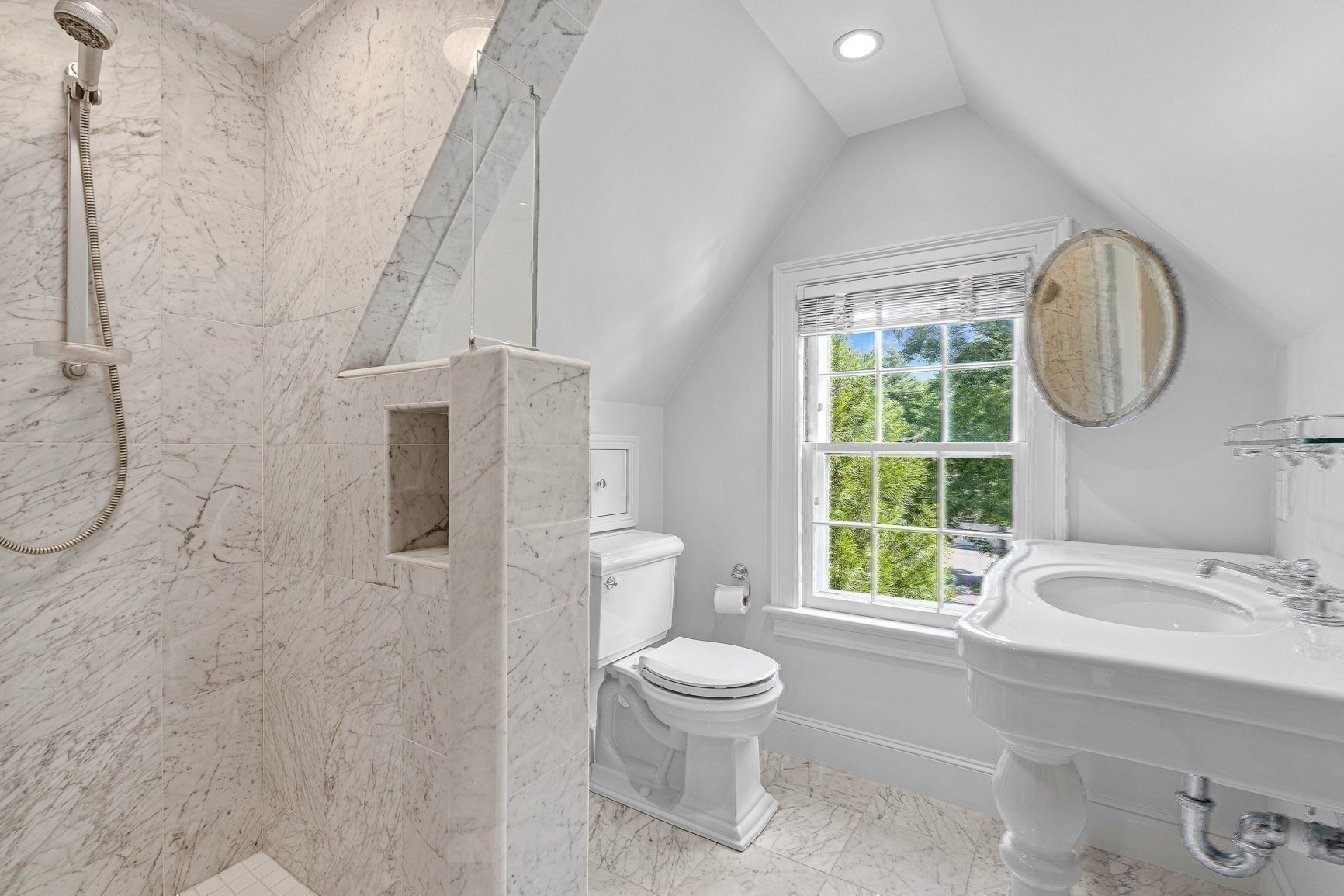 200 Cliff Rd Property Photo 33