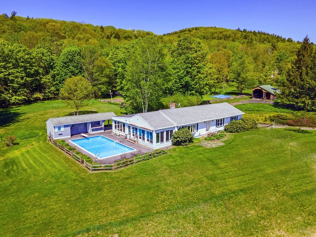 85 Warfield Road Property Photo 1