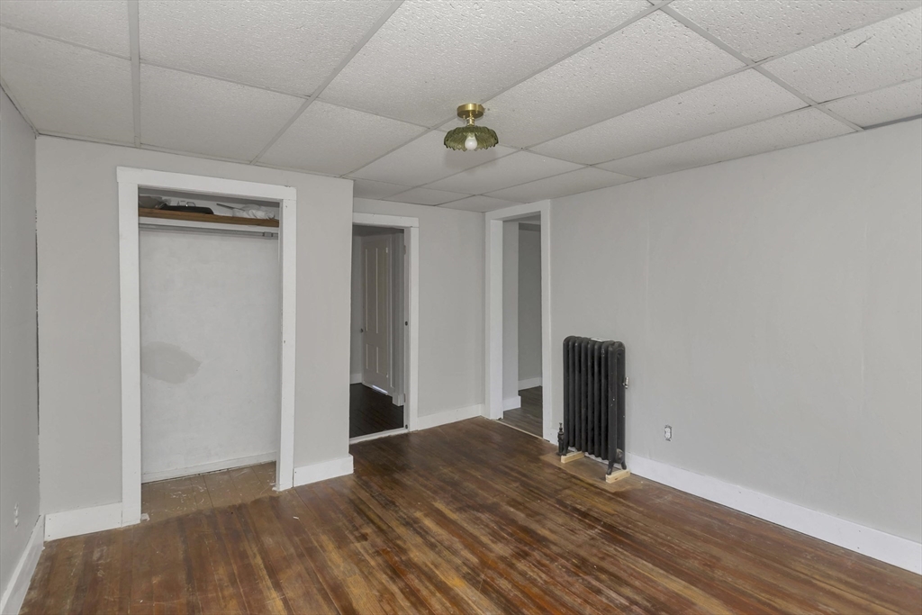 82 Grove St Property Photo 25