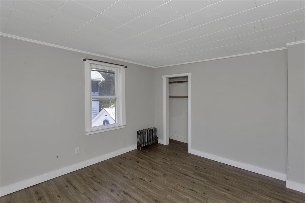 82 Grove St Property Photo 35