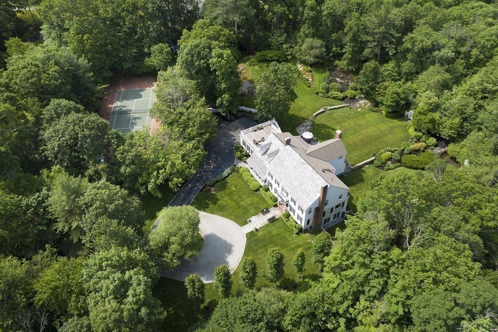 152 Forest Ave