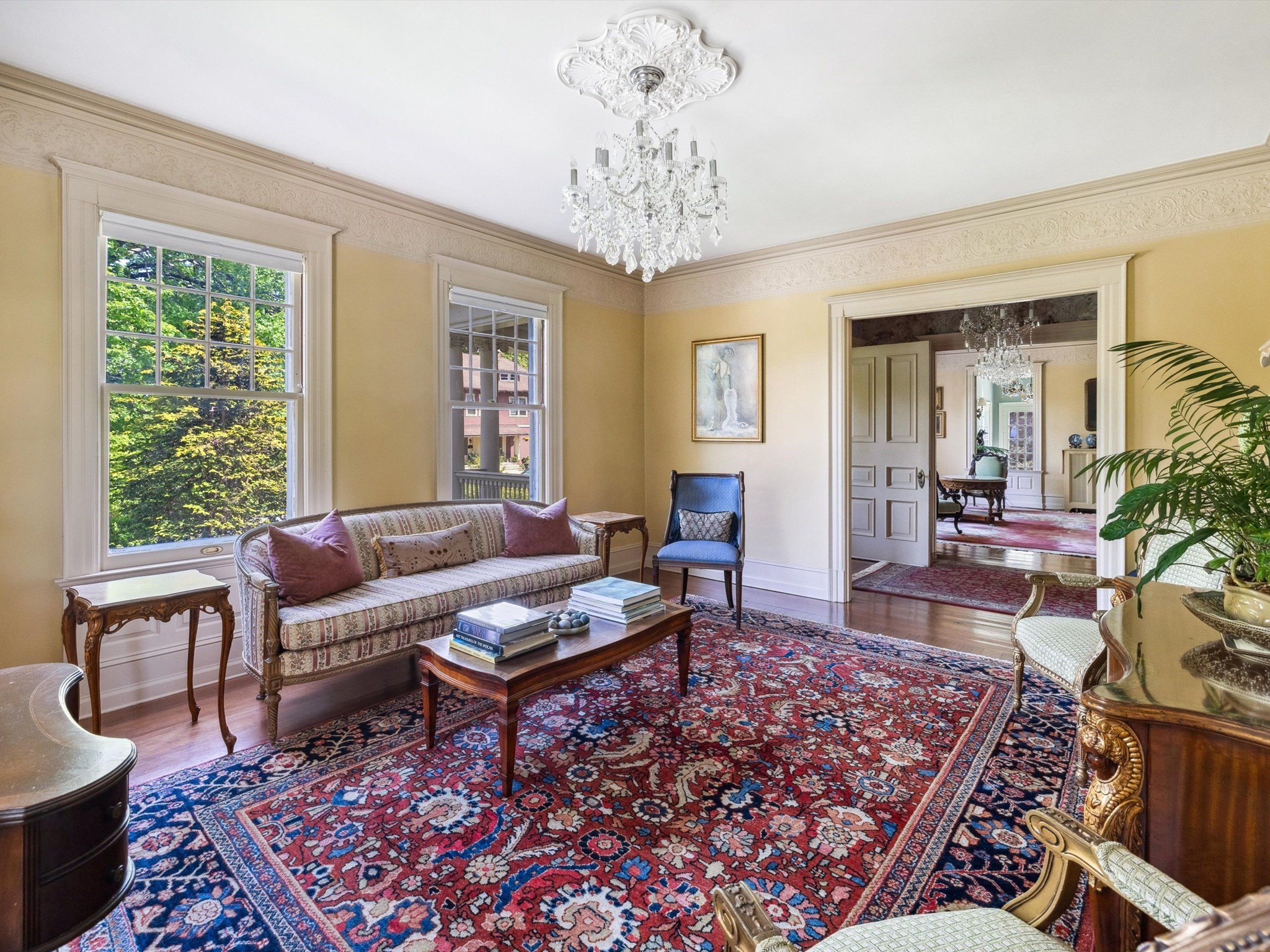 31 Lenox St Property Photo 6