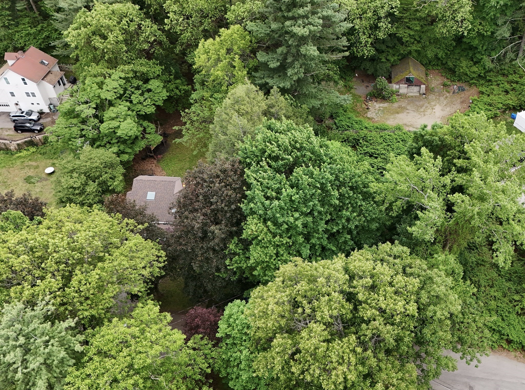 4 Shore Rd Property Photo 1