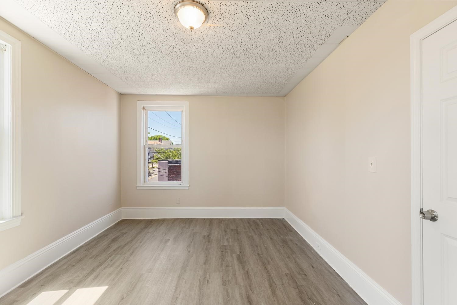 112 North St Property Photo 28