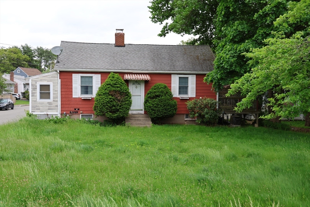 70 Biscyane Ave Property Photo 1