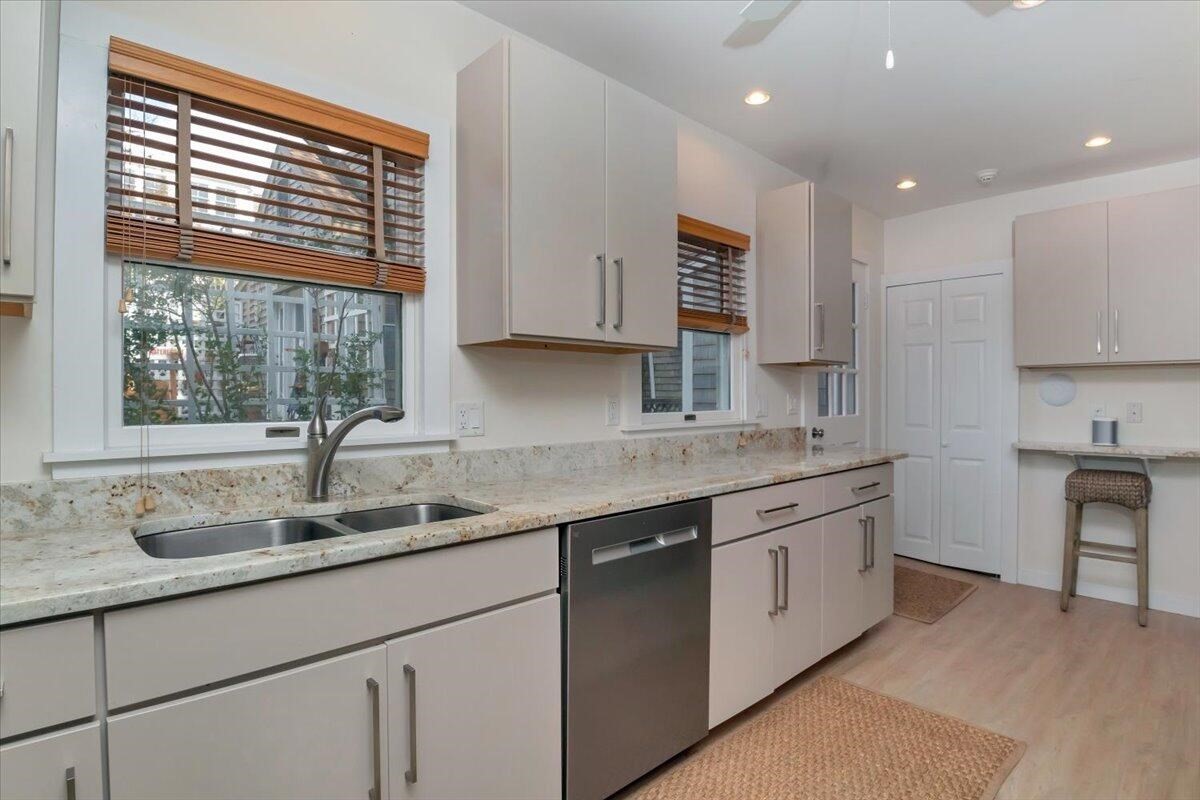 44 Commercial Street Property Photo 7