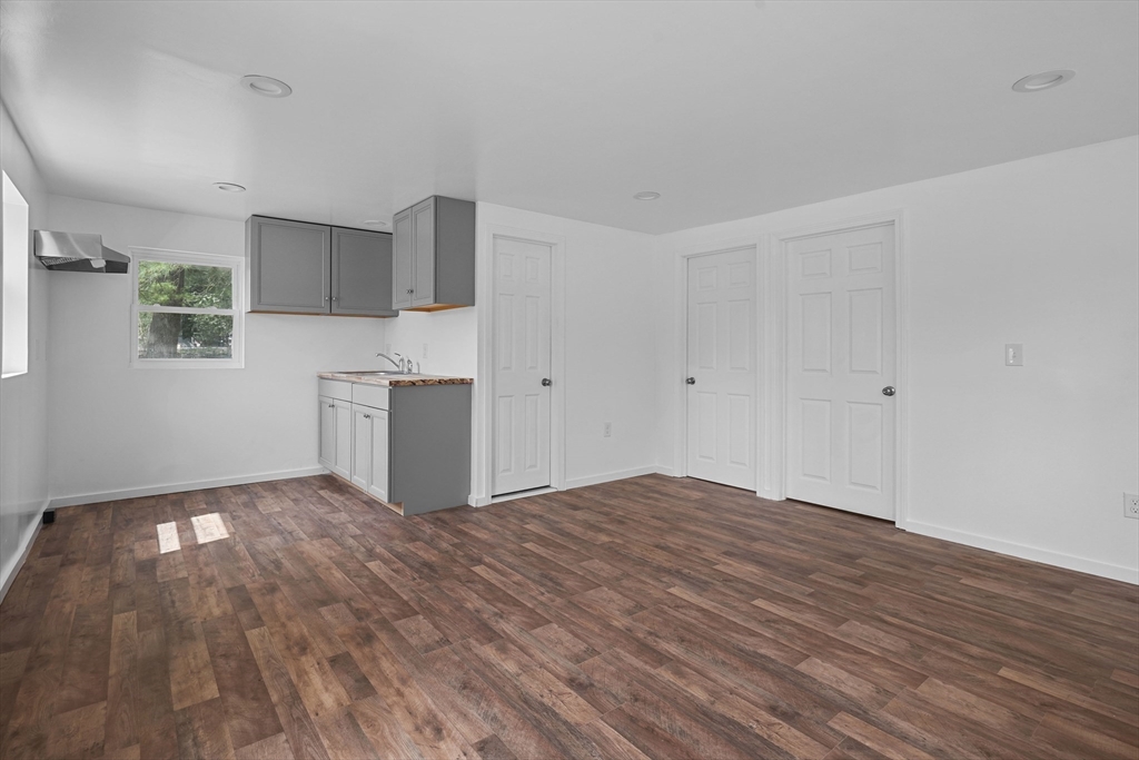 14 2nd Property Photo 6