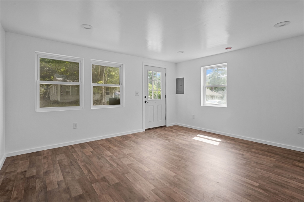 14 2nd Property Photo 8