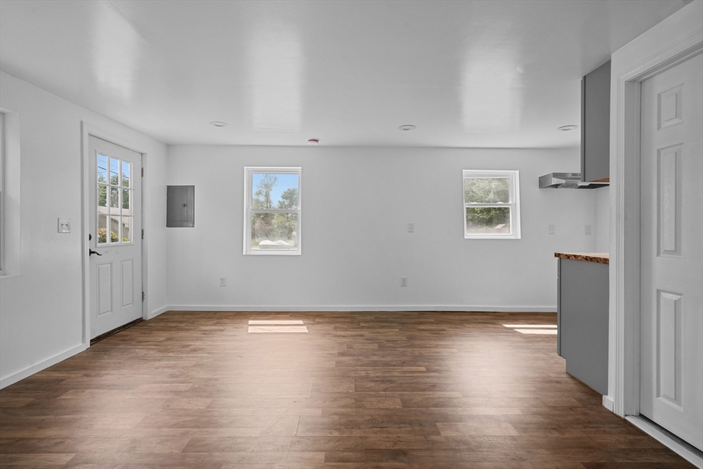 14 2nd Property Photo 10