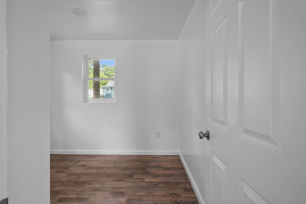 14 2nd Property Photo 11
