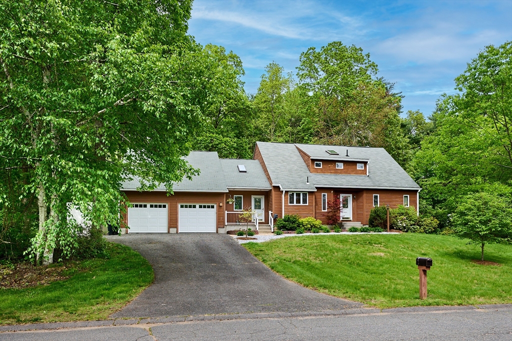 6 Pease Lane Property Photo 1