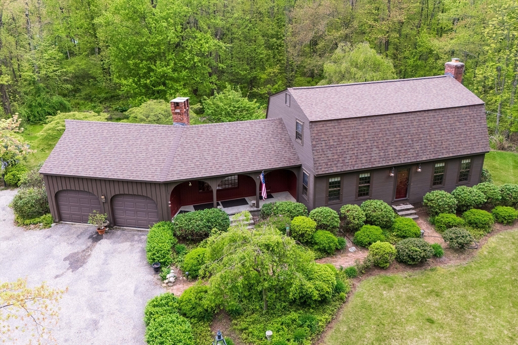 4 Thayer Rd Property Photo 1