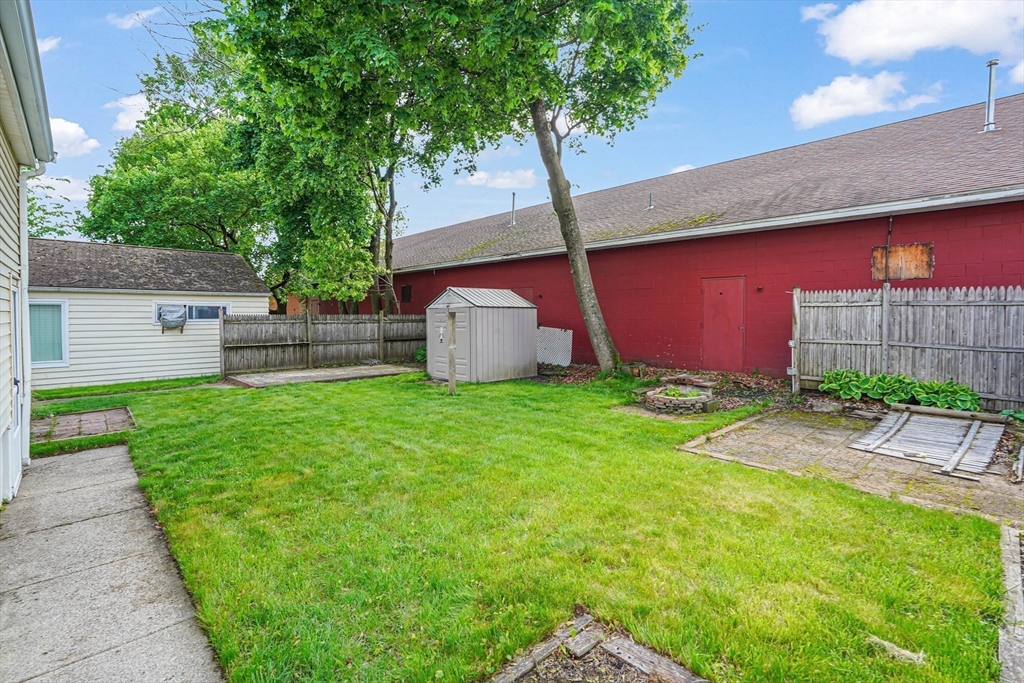 6 Gleason Rd Property Photo 4