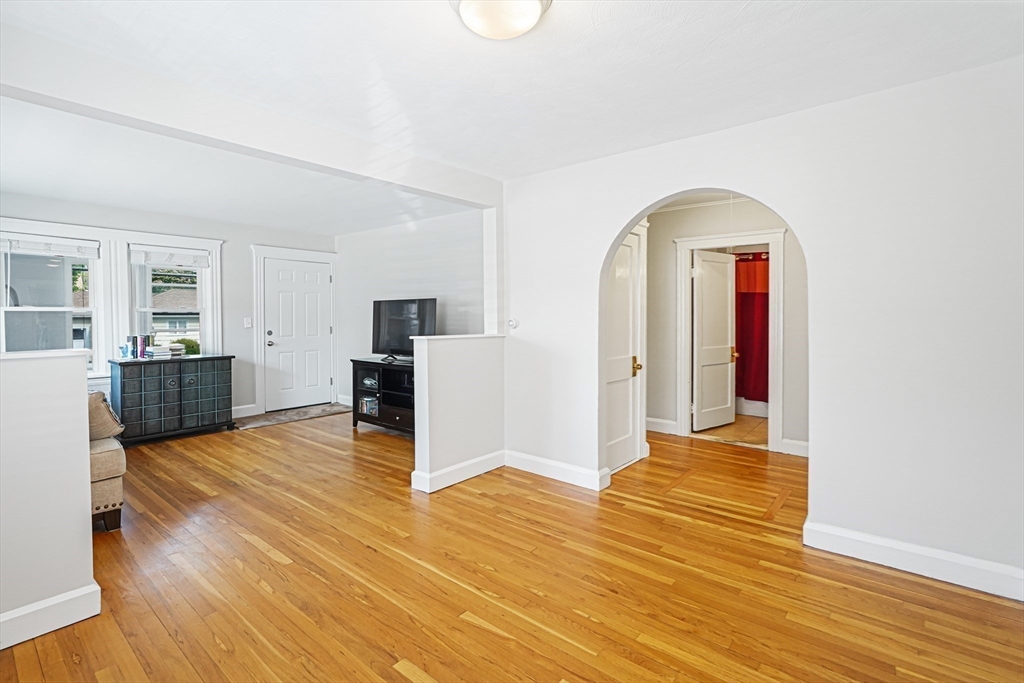 6 Gleason Rd Property Photo 9