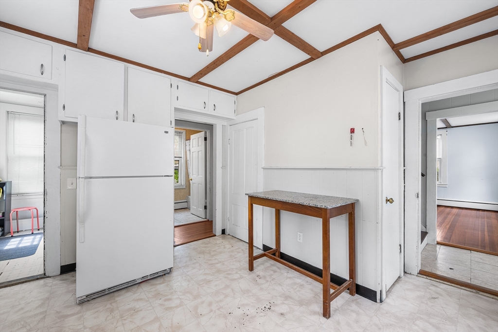 60 Lynnfield St Property Photo 3
