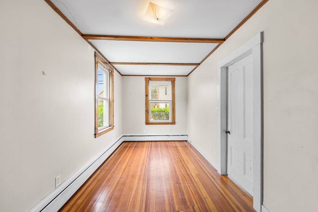 60 Lynnfield St Property Photo 6