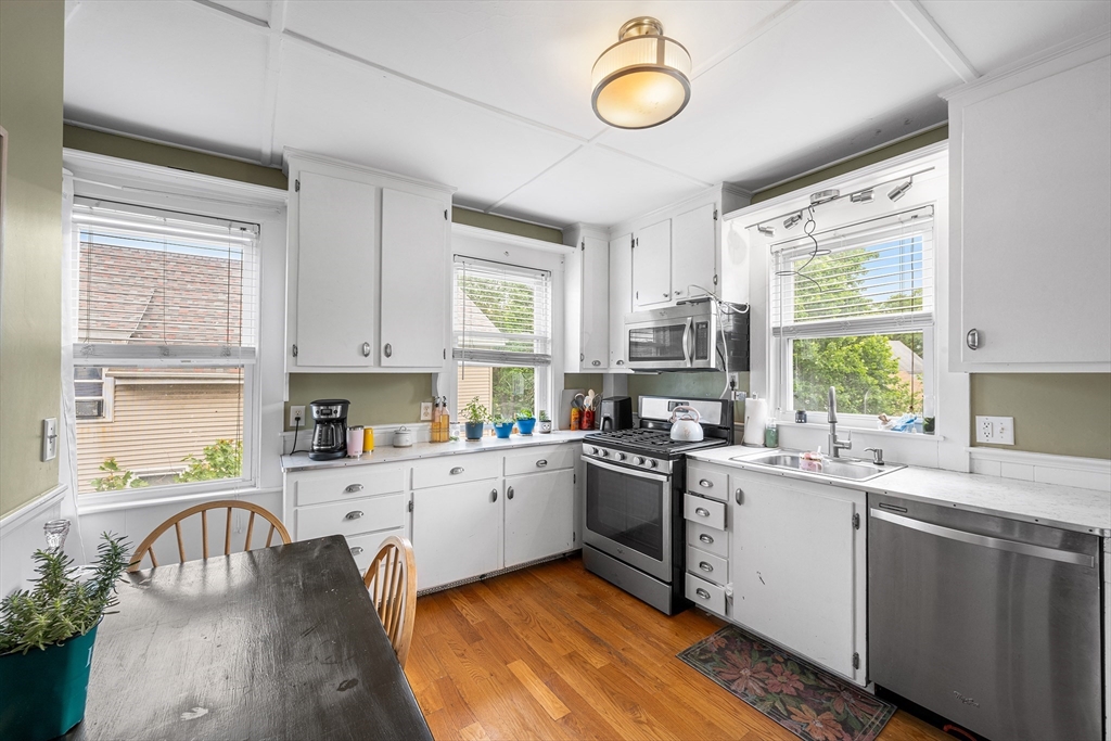 60 Lynnfield St Property Photo 15