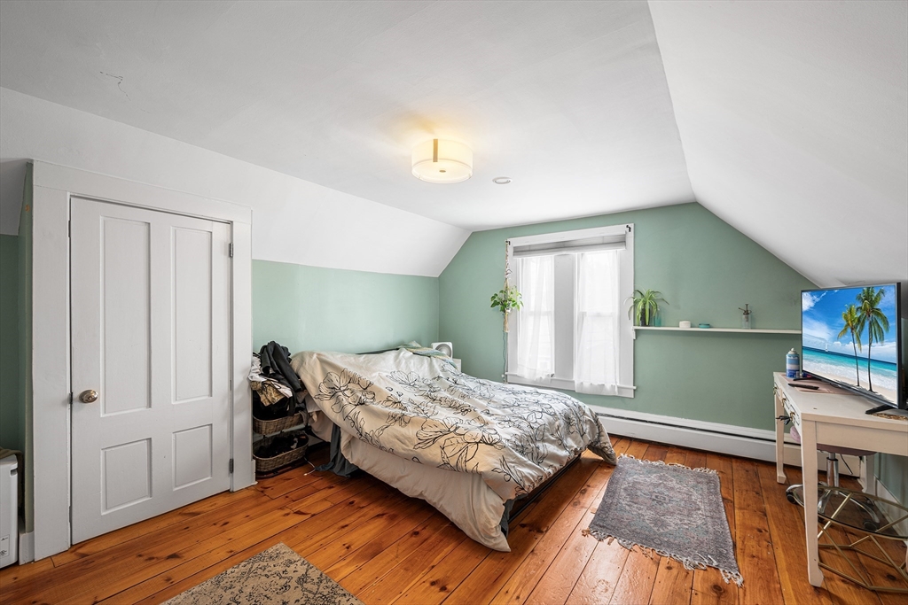 60 Lynnfield St Property Photo 21