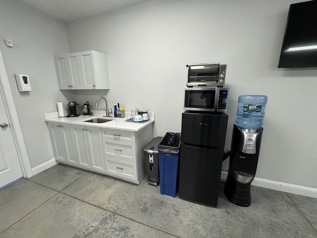 685 South Property Photo 13