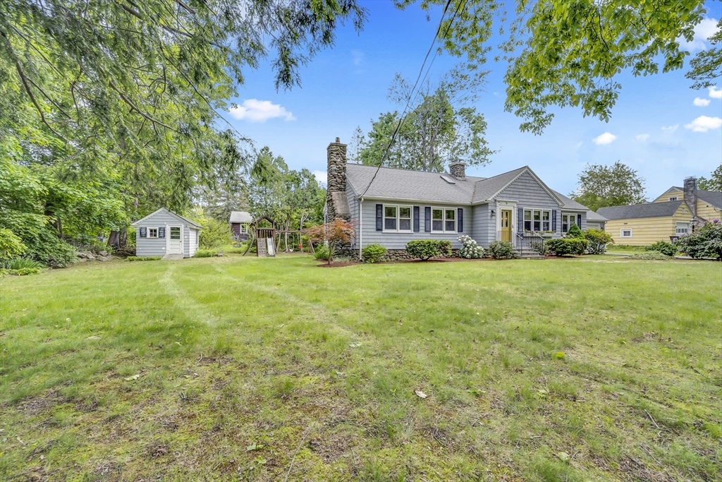 16 Highland Ave Property Photo 1