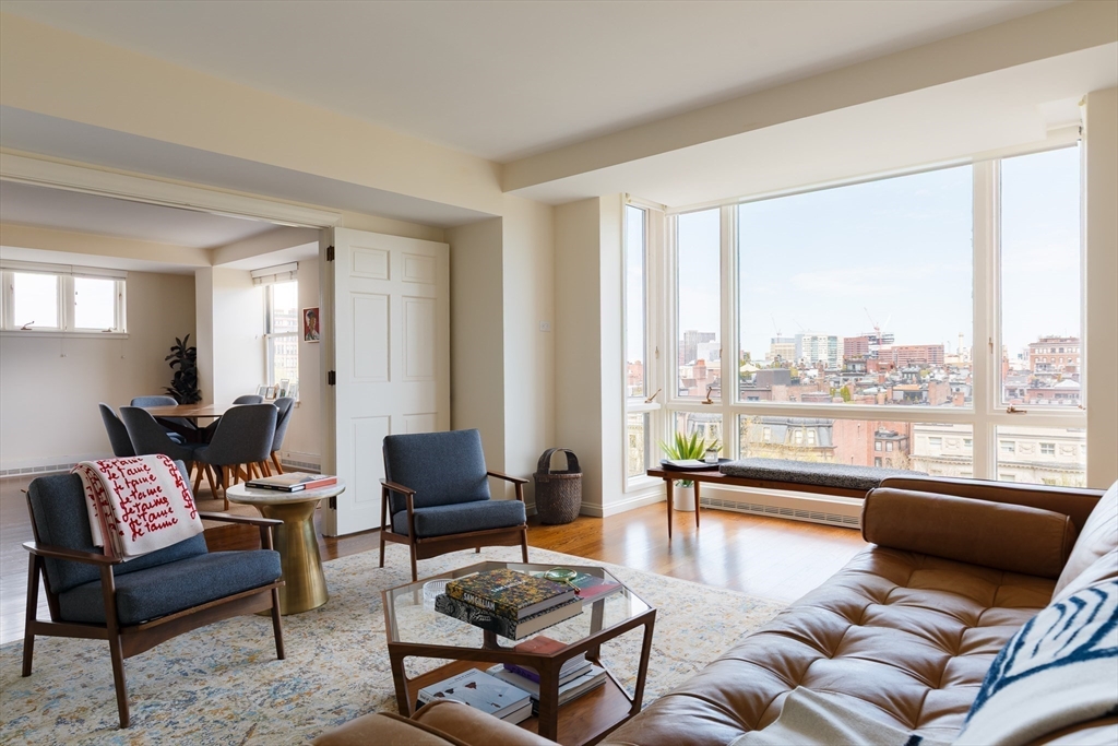 2 Commonwealth Avenue # 8G Property Photo 1
