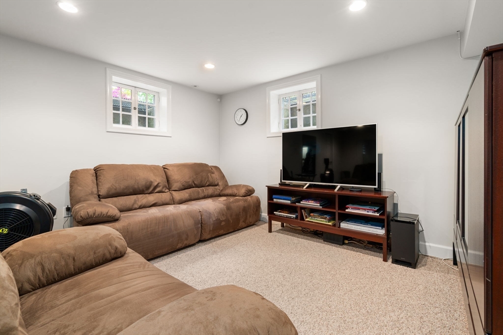 59 Village Hill Rd Property Photo 30