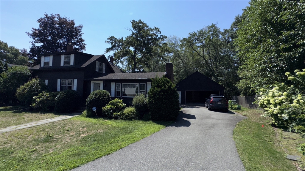 14 Maple Place Property Photo 1