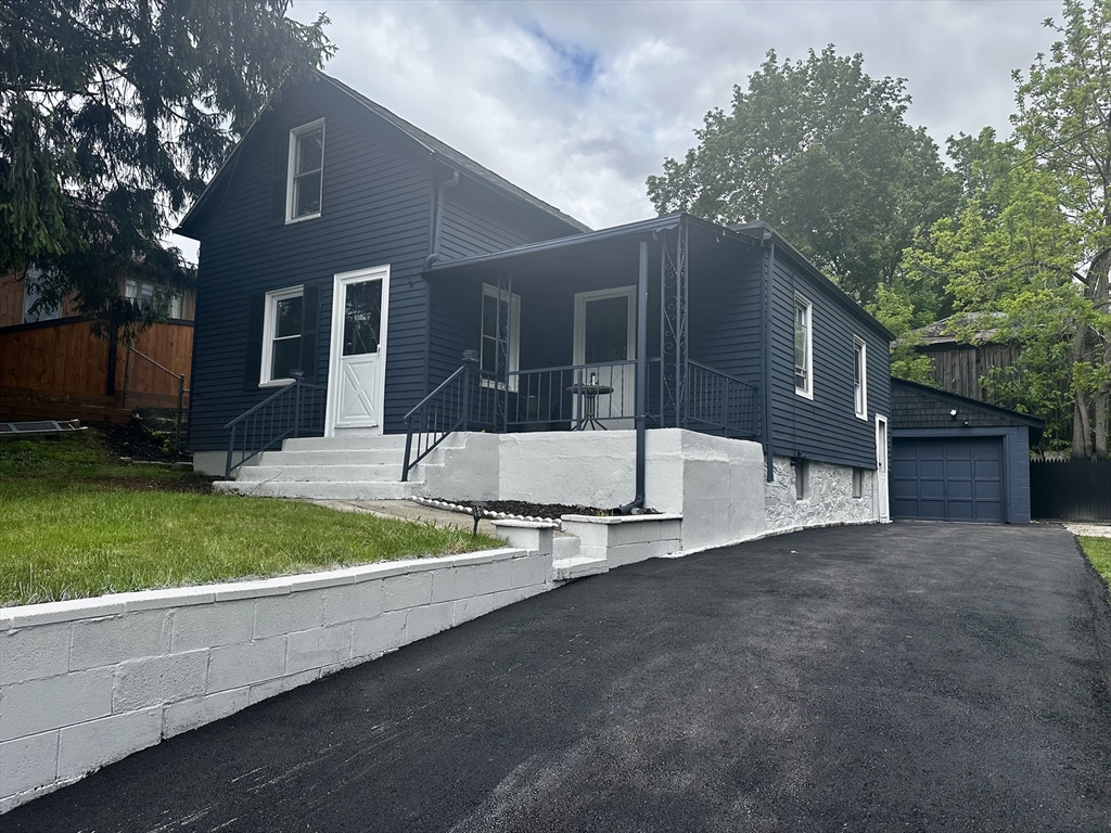 45 Carter Avenue Property Photo 1