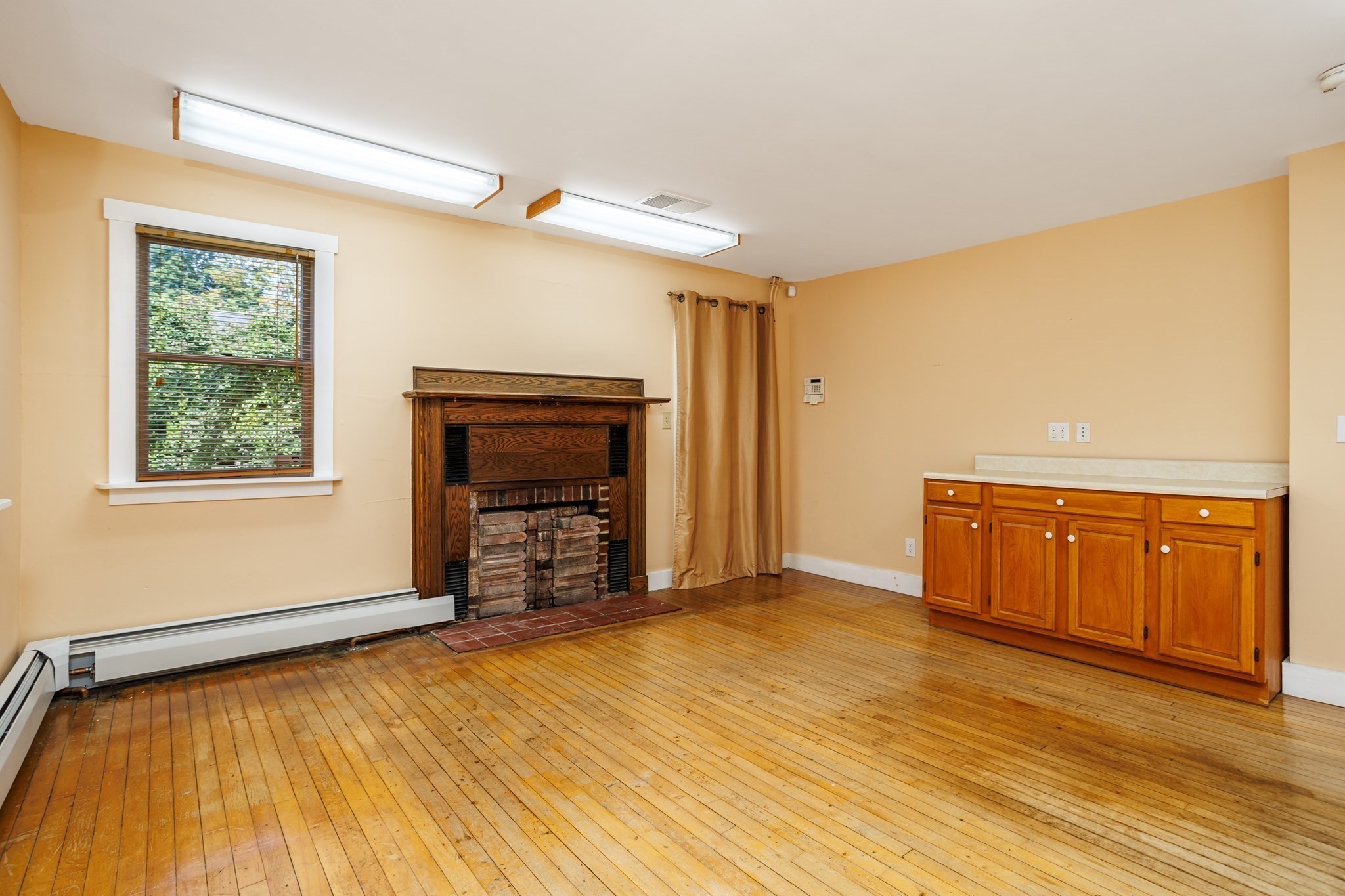18 Main St Property Photo 6
