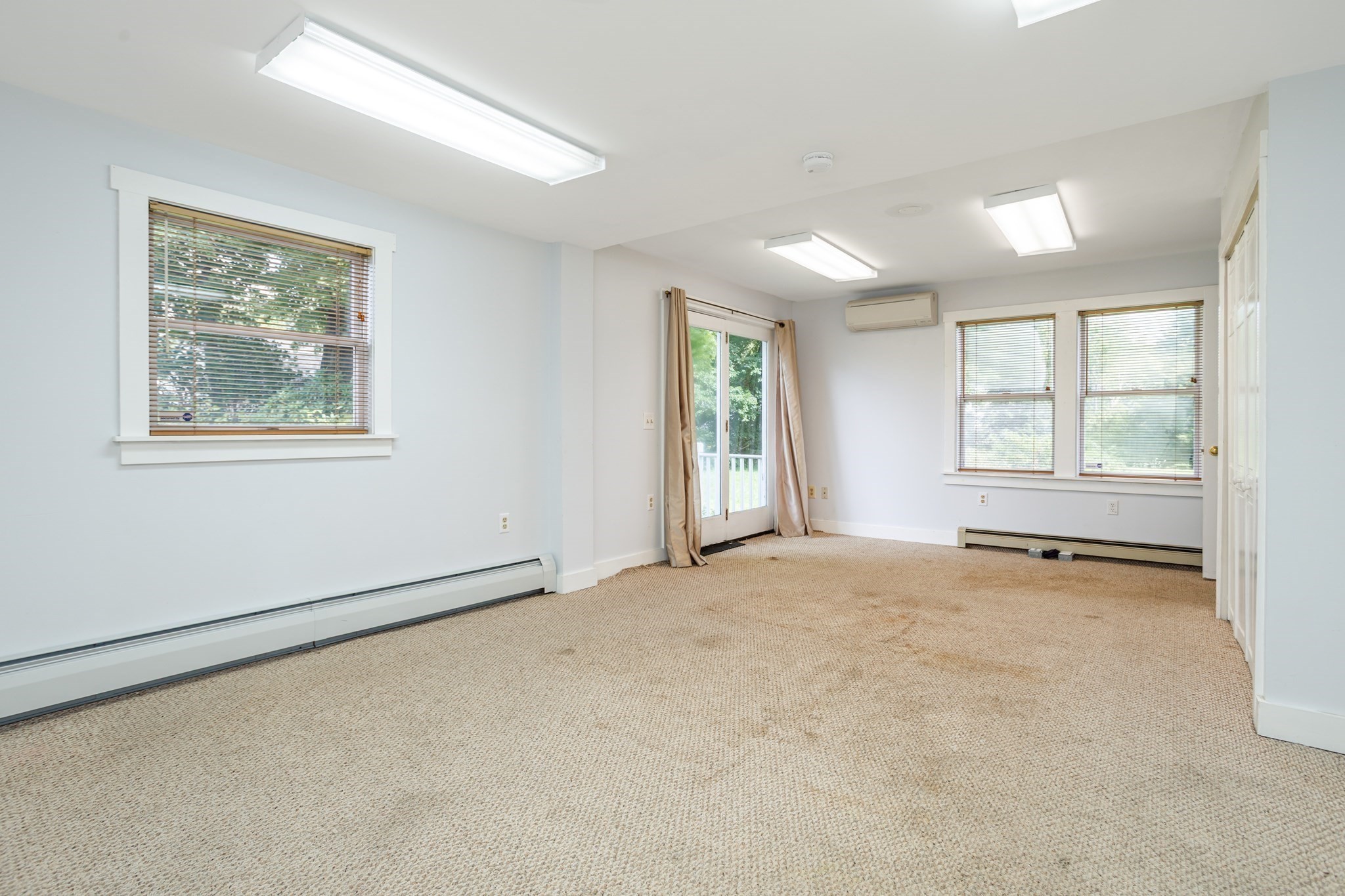 18 Main St Property Photo 19