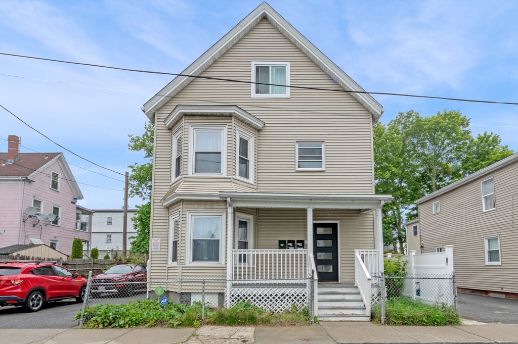 12 Chestnut Ave Property Photo 1